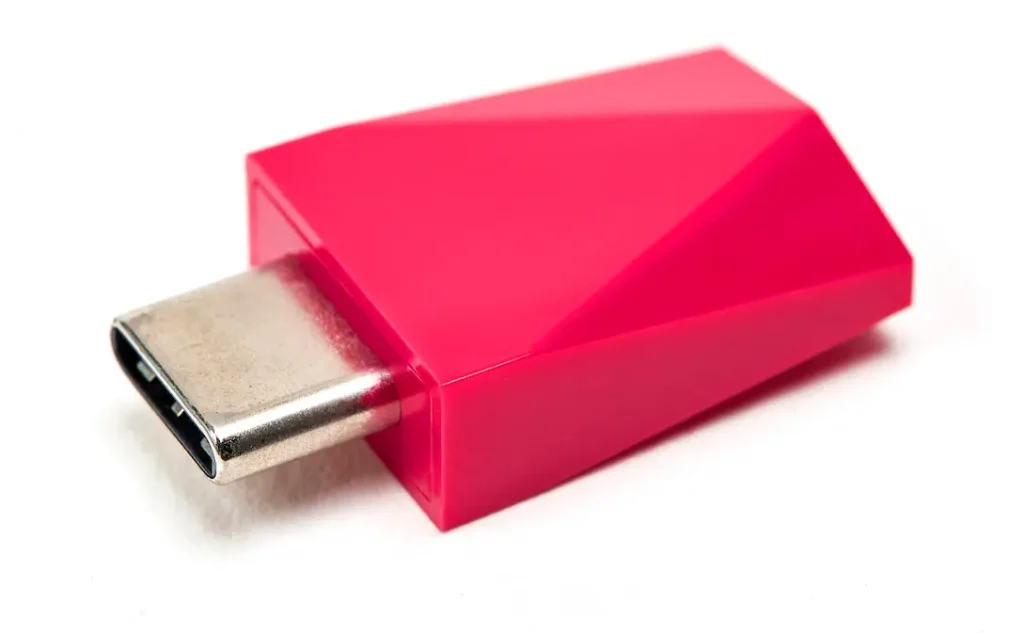 The bright pink Luna Display plugin.