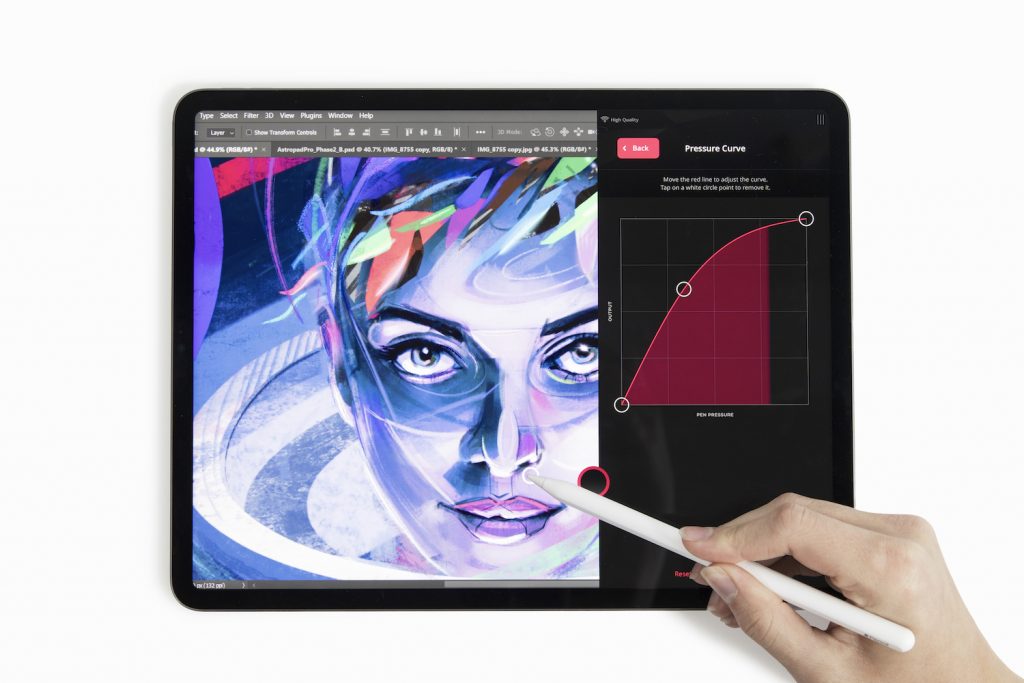 Astropad lance son support ergonomique pour dessiner sur l'iPad Pro