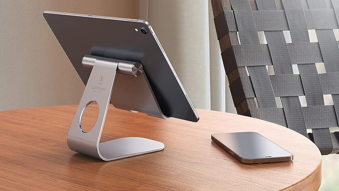 Lamicall ipad stand on table